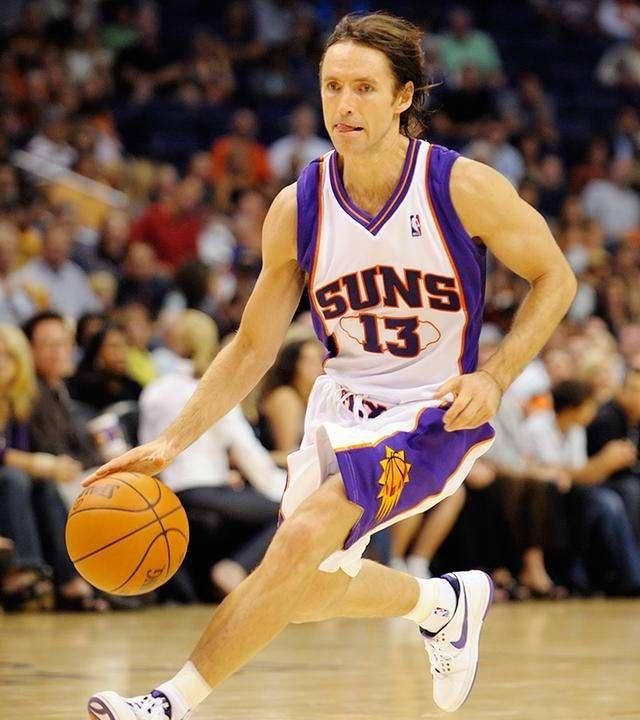 库明加10中1！科尔：每个球员都会有起有落，赢球是最重要的（库明加手感低迷仅10投1中，科尔：状态有起伏，赢球最关键）