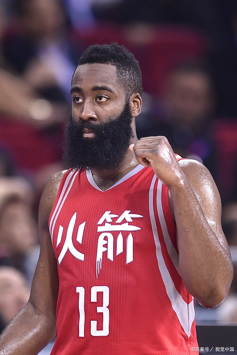 英超曼联和铁锤帮踢平，胖虎大力轰门式传球助攻达洛特种瓜得豆！（英超：曼联与铁锤帮握手言和，胖虎炮弹式传球助达洛特破门）